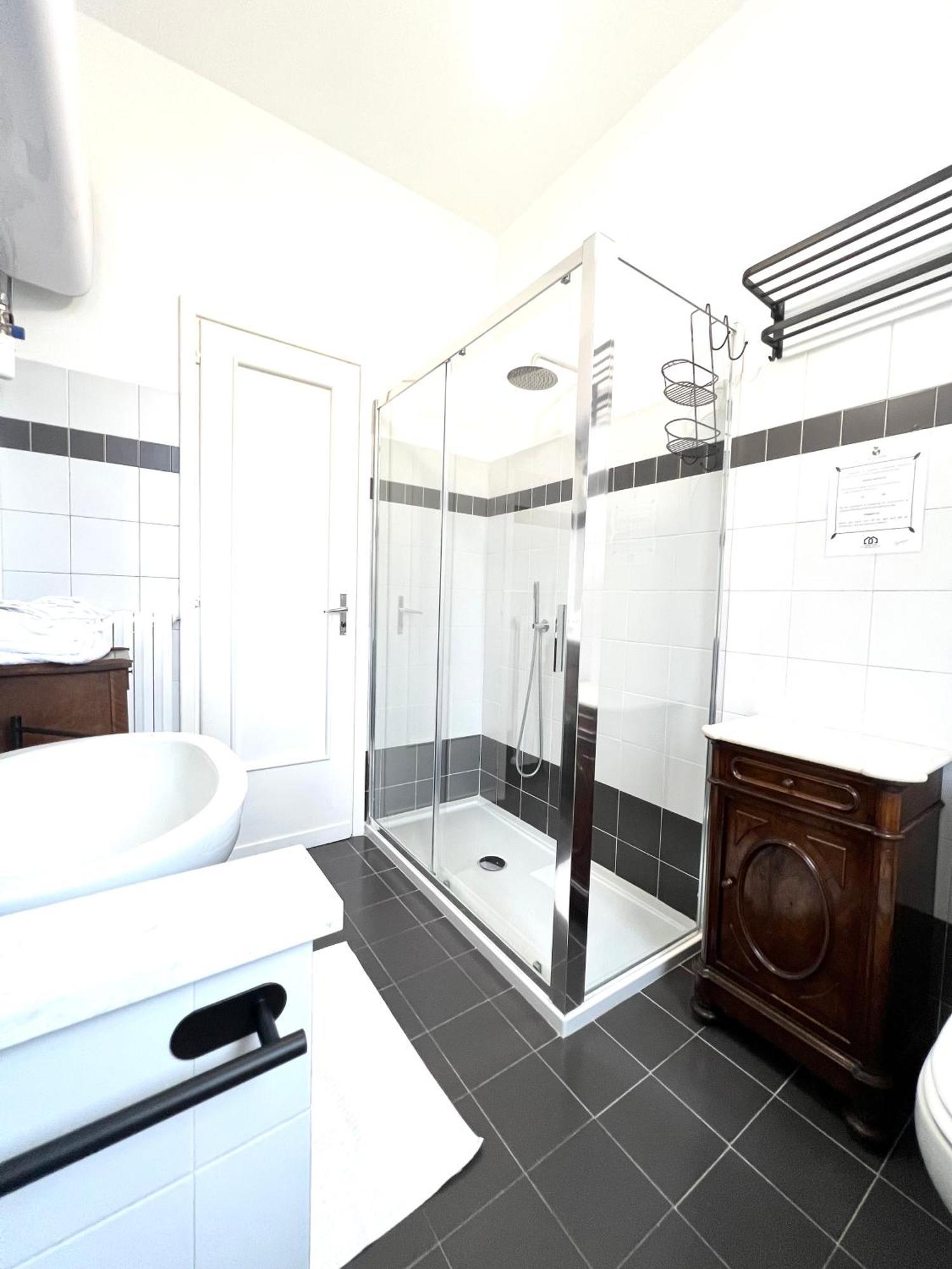 Comecasa Near Piazza Vittorio 2 Bedrooms Turin Luaran gambar